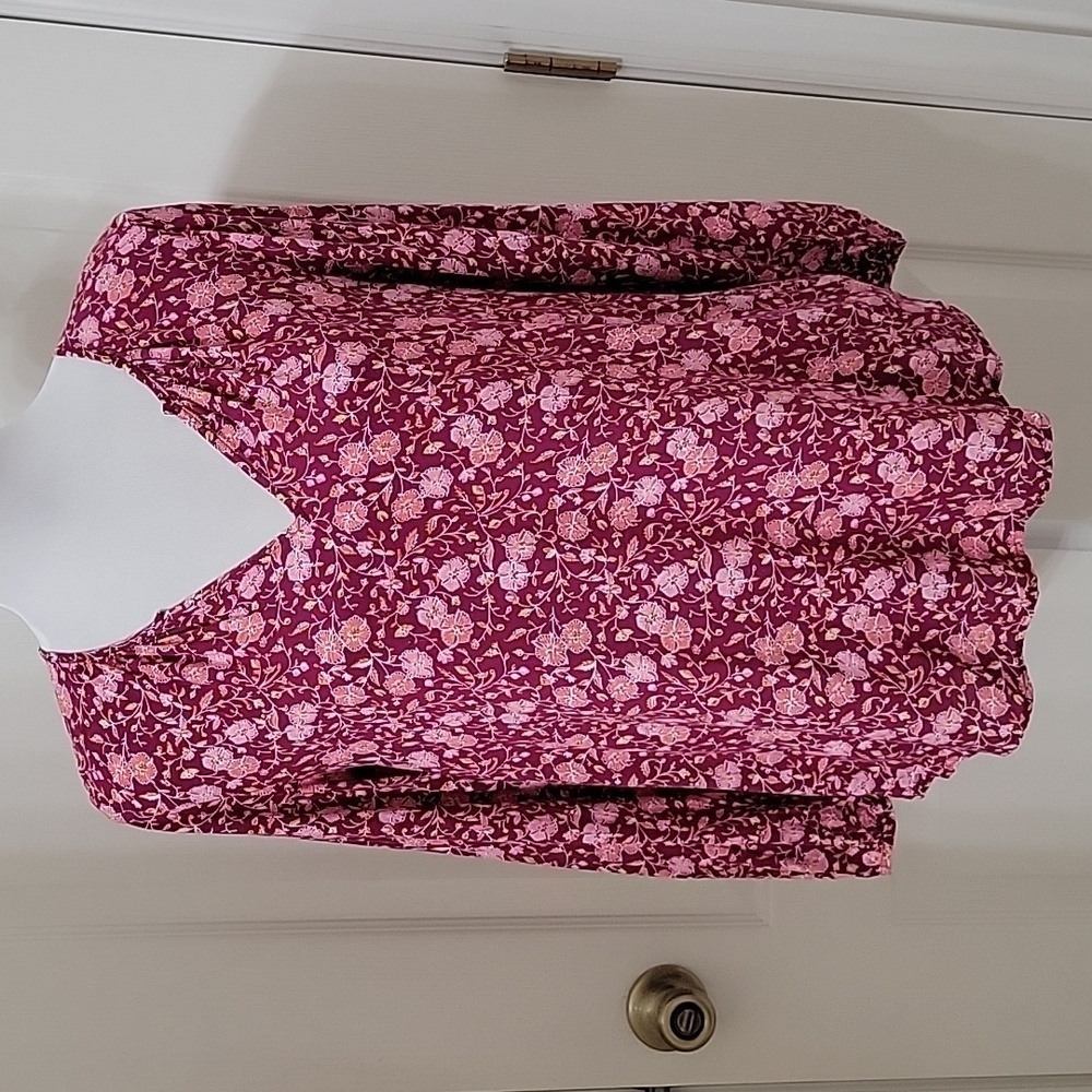 Old Navy Size S Magenta Floral Long Sleeve V-Notch Blouse, Exc. Used Condition